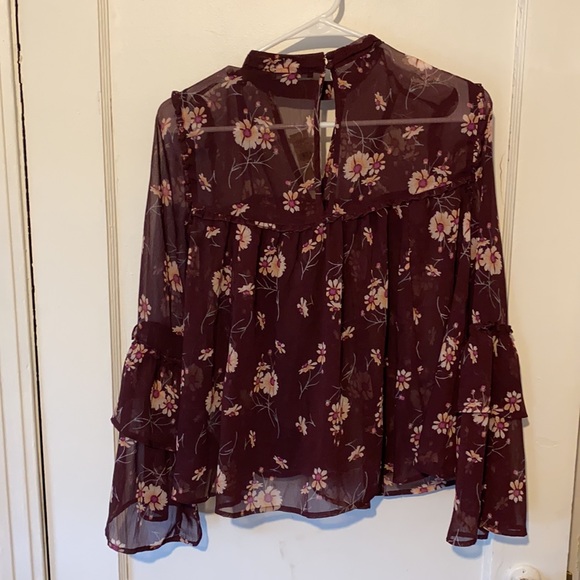 NEW American Eagle Outfitters ruffled floral blouse - Picture 2 of 7